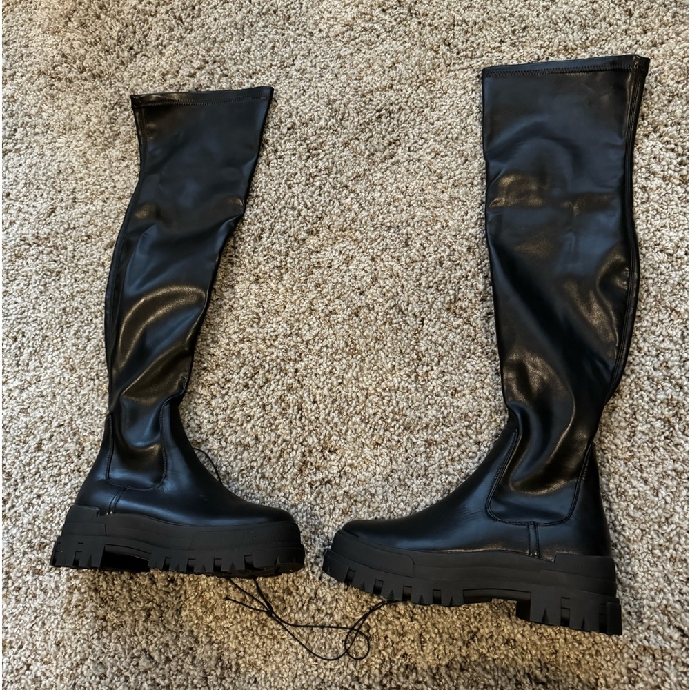 Women’s Black Knee High Boots